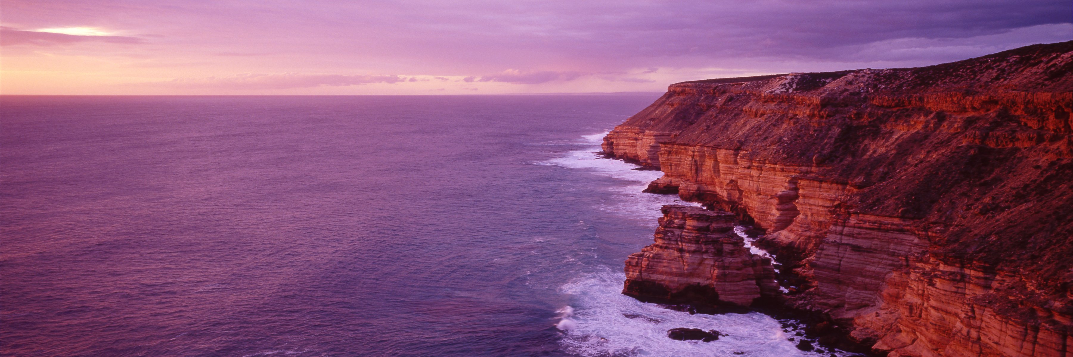 113-04-04 Darker and later (Kalbarri, WA)