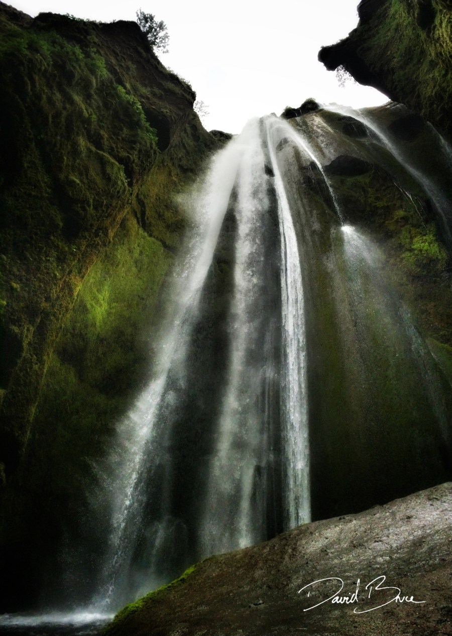 Hidden Waterfall (Iceland).jpg