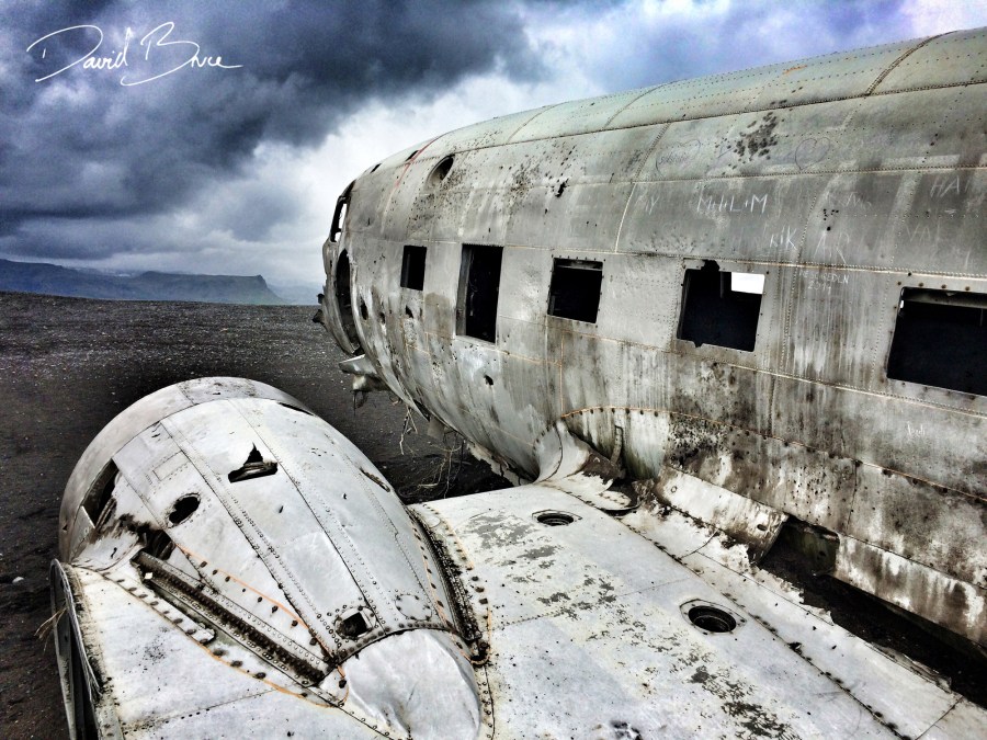 Icelandic plane wreck 1.jpg